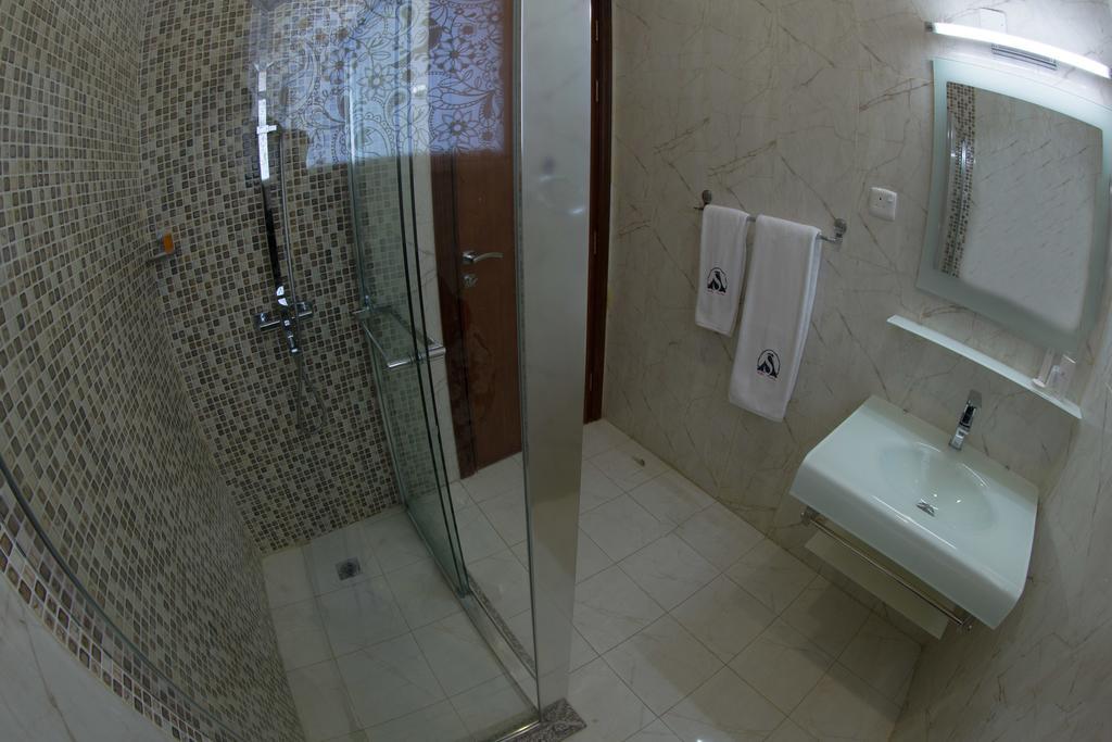 Aparthotel Sara Plaza Kuwait City Habitación foto
